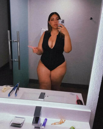 Blessedd.dess Nude Leaks Photo 18