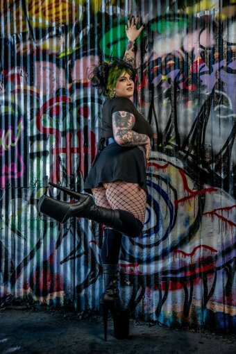 Blixthegoblin / _BlixTheGoblin_ / actuallyblixthegoblin / blixthegoblinofficial / darianshmerian / https: Nude Leaks OnlyFans Photo 8
