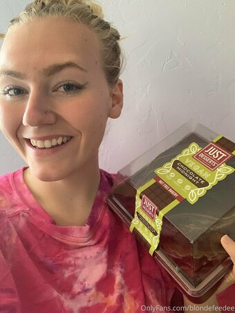blondefeedee Nude Leaks Photo 1