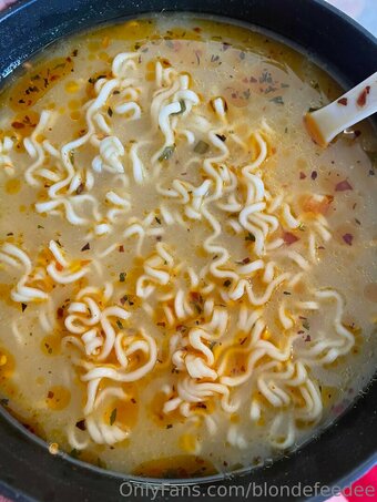 blondefeedee Nude Leaks Photo 3