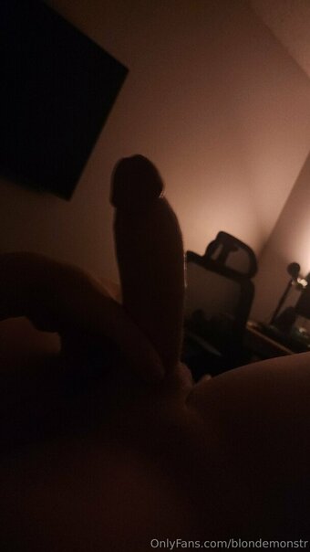 blondemonstr Nude Leaks Photo 1