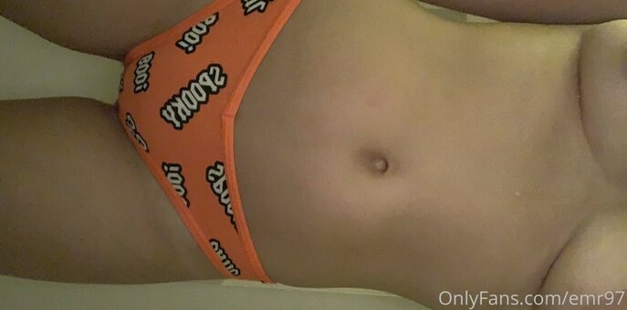 Bluebebe / b.l.u.e.b.e.b.e Nude Leaks OnlyFans Photo 2