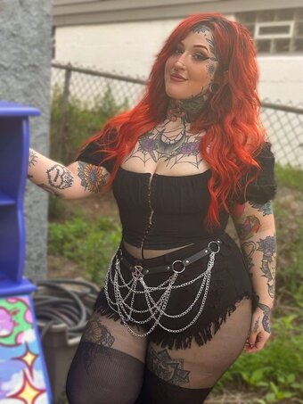 Bluecollargoth Nude Leaks OnlyFans Photo 9