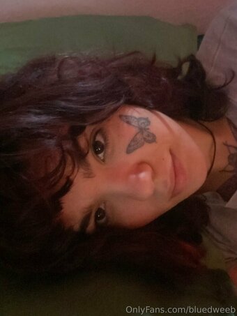 bluedweeb Nude Leaks Photo 4