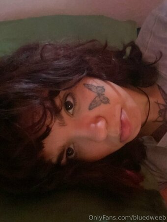 bluedweeb Nude Leaks Photo 5