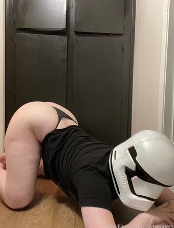 Blushingtrooper / onlytroopers Nude Leaks OnlyFans Photo 11