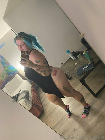 bluulight Nude Leaks Photo 6