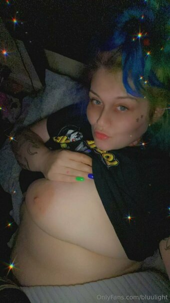 bluulight Nude Leaks Photo 22