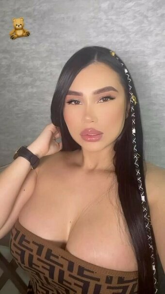 Bombshell Mel / vvr04062 Nude Leaks Photo 5