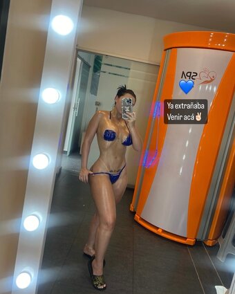 Bombshell Mel / vvr04062 Nude Leaks Photo 6