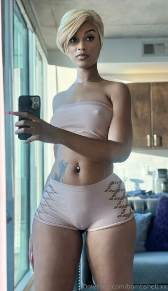 bombshell.xx Nude Leaks OnlyFans Photo 9