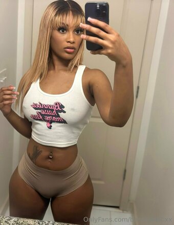 bombshell.xx Nude Leaks OnlyFans Photo 22