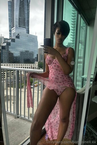 bombshell.xx Nude Leaks OnlyFans Photo 23
