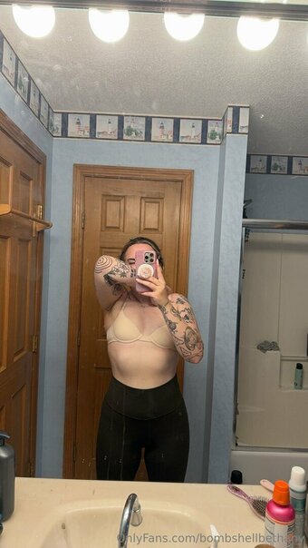 bombshellbethany Nude Leaks Photo 15