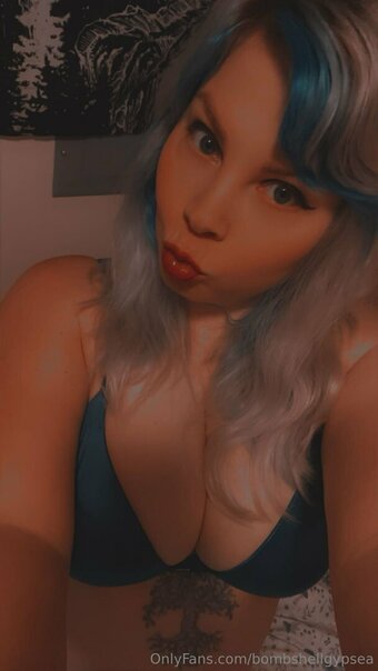 bombshellgypsea Nude Leaks Photo 4