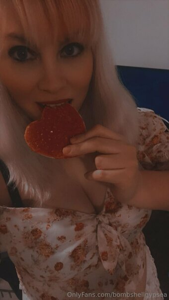 bombshellgypsea