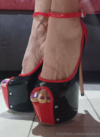 bootydea Nude Leaks Photo 23