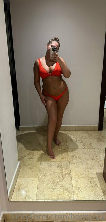 bootyl22 / tbooty23_ Nude Leaks OnlyFans Photo 3