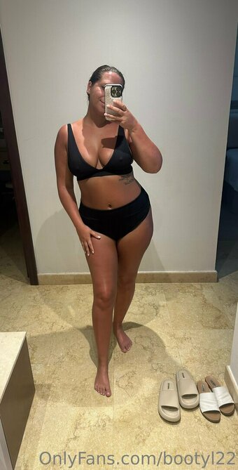 bootyl22 / tbooty23_ Nude Leaks OnlyFans Photo 6