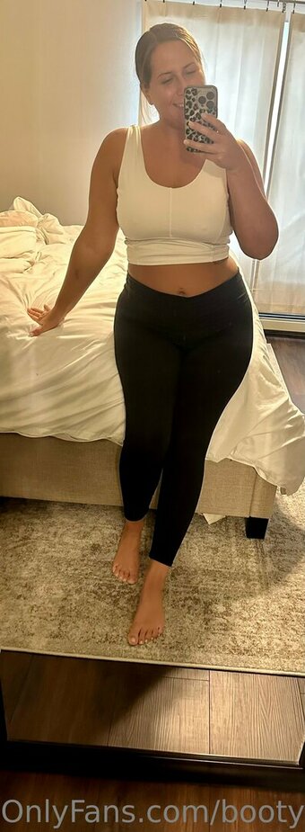 bootyl22 / tbooty23_ Nude Leaks OnlyFans Photo 9