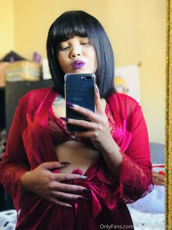 BootyMellow / BlaccMedusaSA / Boitumelo / booty_melow / bootymellowxxx / https: / kikkii / nudiitygoddess Nude Leaks OnlyFans Photo 4