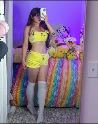 Bootz / larissatheone Nude Leaks OnlyFans Photo 14