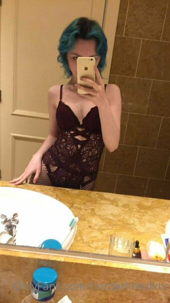 borderlineslxtx Nude Leaks Photo 24