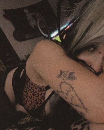 boring.hell.art Nude Leaks Photo 1