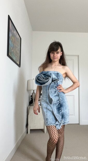 born2bscene Nude Leaks Photo 19