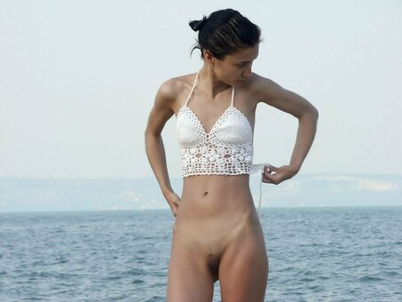 Bottomless Nude Leaks Photo 14