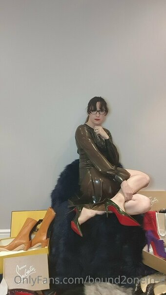 bound2onefree Nude Leaks Photo 4