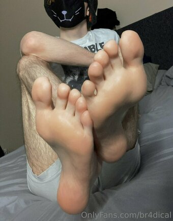 br4dical Nude Leaks Photo 27