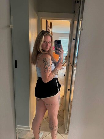 brainlessbimbo99 / BimboBrainless / Leaderofmyselfxo / slutshameless18 Nude Leaks OnlyFans Photo 3