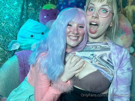 brainlessss Nude Leaks Photo 8