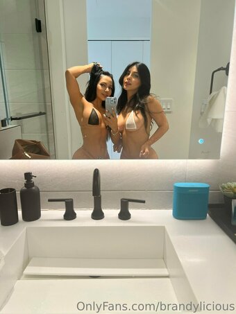brandylicious Nude Leaks Photo 25