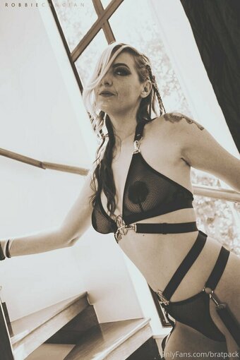 bratpack Nude Leaks Photo 3