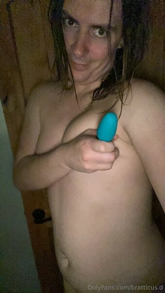 bratticus.d Nude Leaks Photo 4
