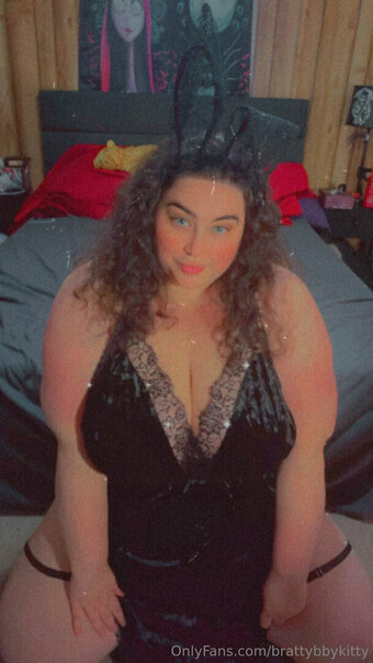 brattybbykitty Nude Leaks Photo 16