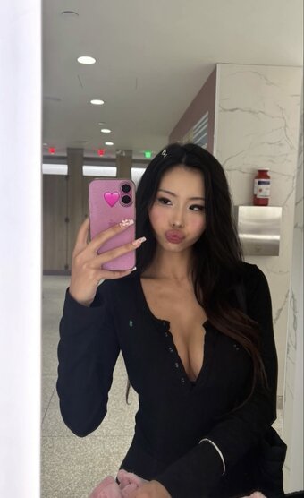 brattysofii Nude Leaks Photo 2