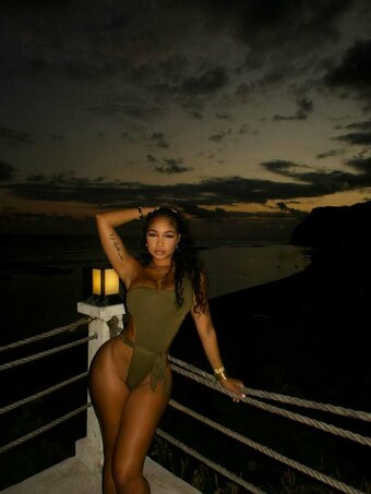 bre.mae / bremaeee / https: Nude Leaks OnlyFans Photo 10