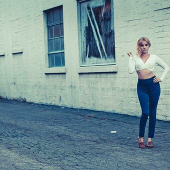 Brea Grant / breagrant Nude Leaks Photo 25