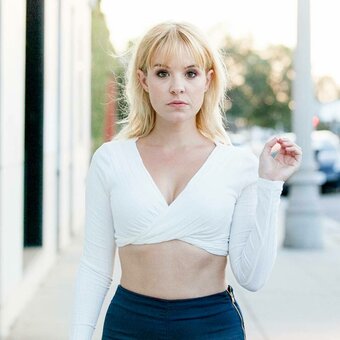 Brea Grant / breagrant Nude Leaks Photo 28