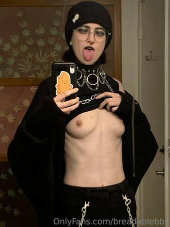 breadablebby Nude Leaks Photo 8