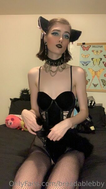 breadablebby Nude Leaks Photo 27