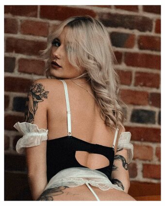 Brewi / megbrewi Nude Leaks OnlyFans Photo 22
