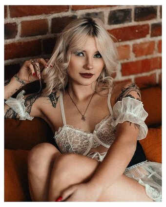 Brewi / megbrewi Nude Leaks OnlyFans Photo 24