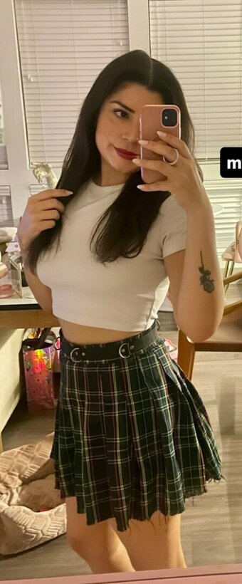 BriAnimator / BriAnimator_ / brianimator_lives / https: Nude Leaks Photo 10