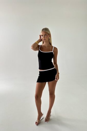 Briege Devlin / briegedevlin / devlinbreige1 Nude Leaks Photo 8