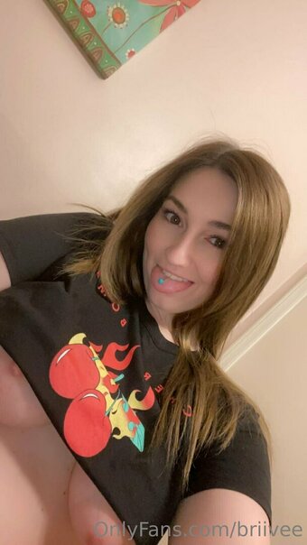 briivee Nude Leaks Photo 18