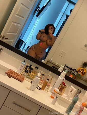 brilliantlydevine / brilliantly_divine.llc / brilliantly_divine555 Nude Leaks OnlyFans Photo 53